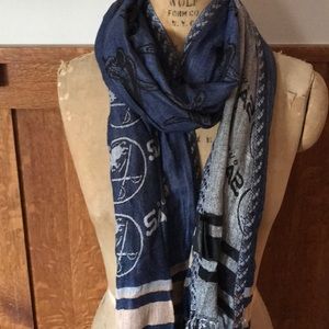 Brooklyn scarve NEW